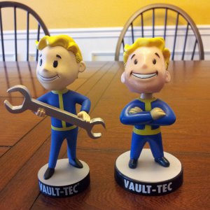 Official Fallout 3 bobbleheads unboxing!