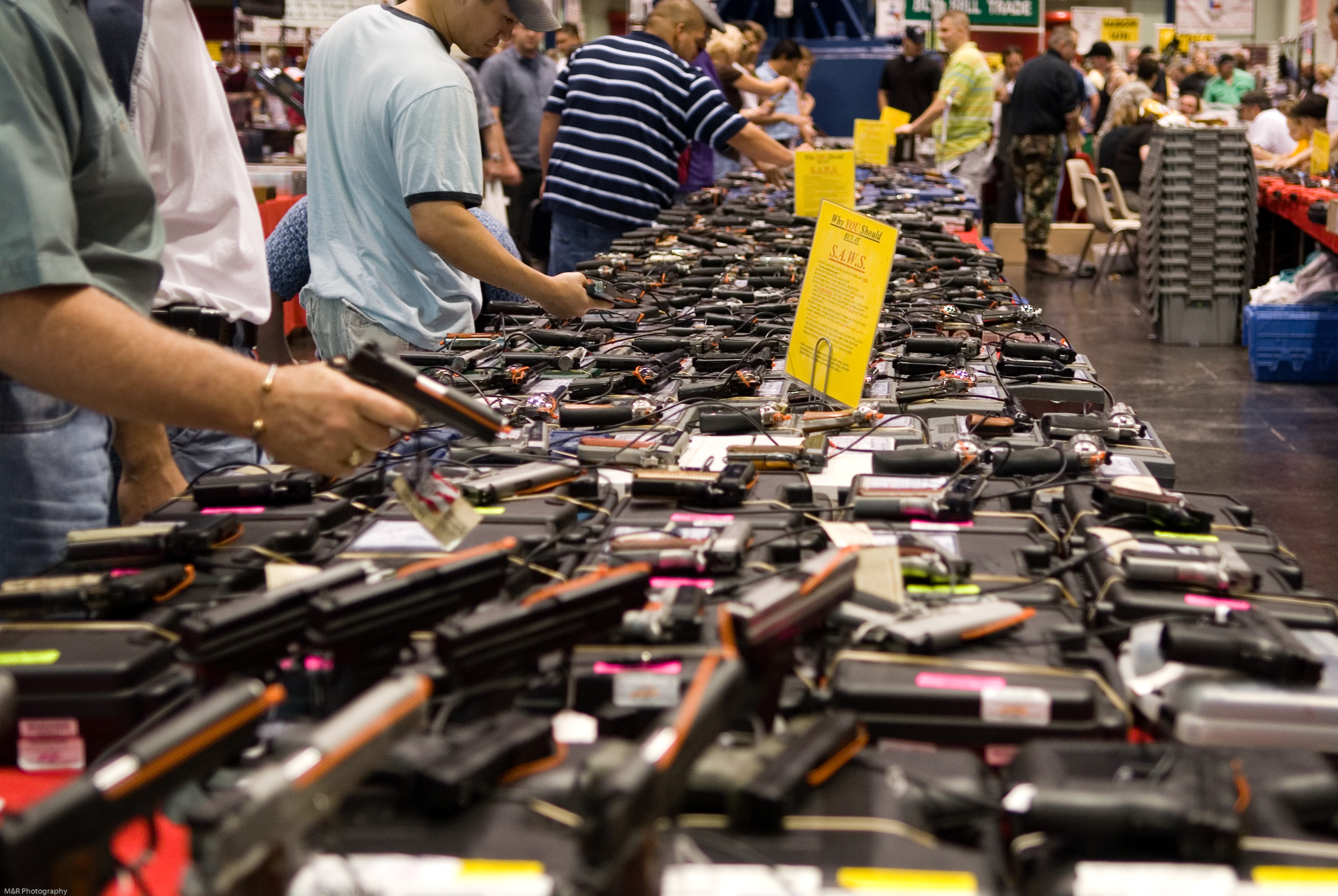 Houston_Gun_Show_at_the_George_R._Brown_Convention_Center.jpg